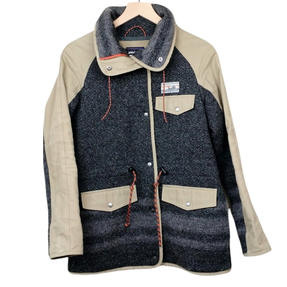 Patagonia Women’s  Reclaimed Wool Jacket Parka Tan Grey SZ Small Rare - Picture 1 of 6